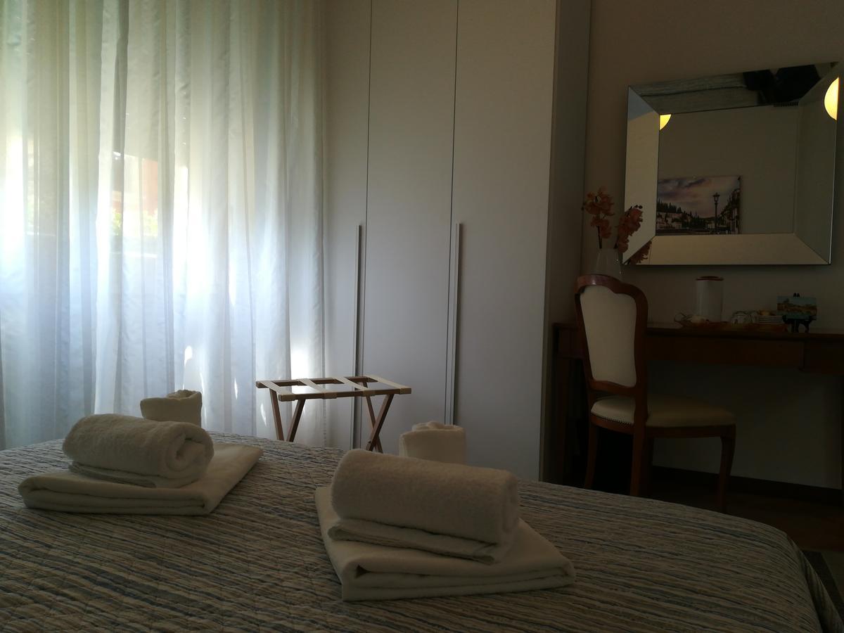 A Casa Di Luca Hotel Верона Екстериор снимка