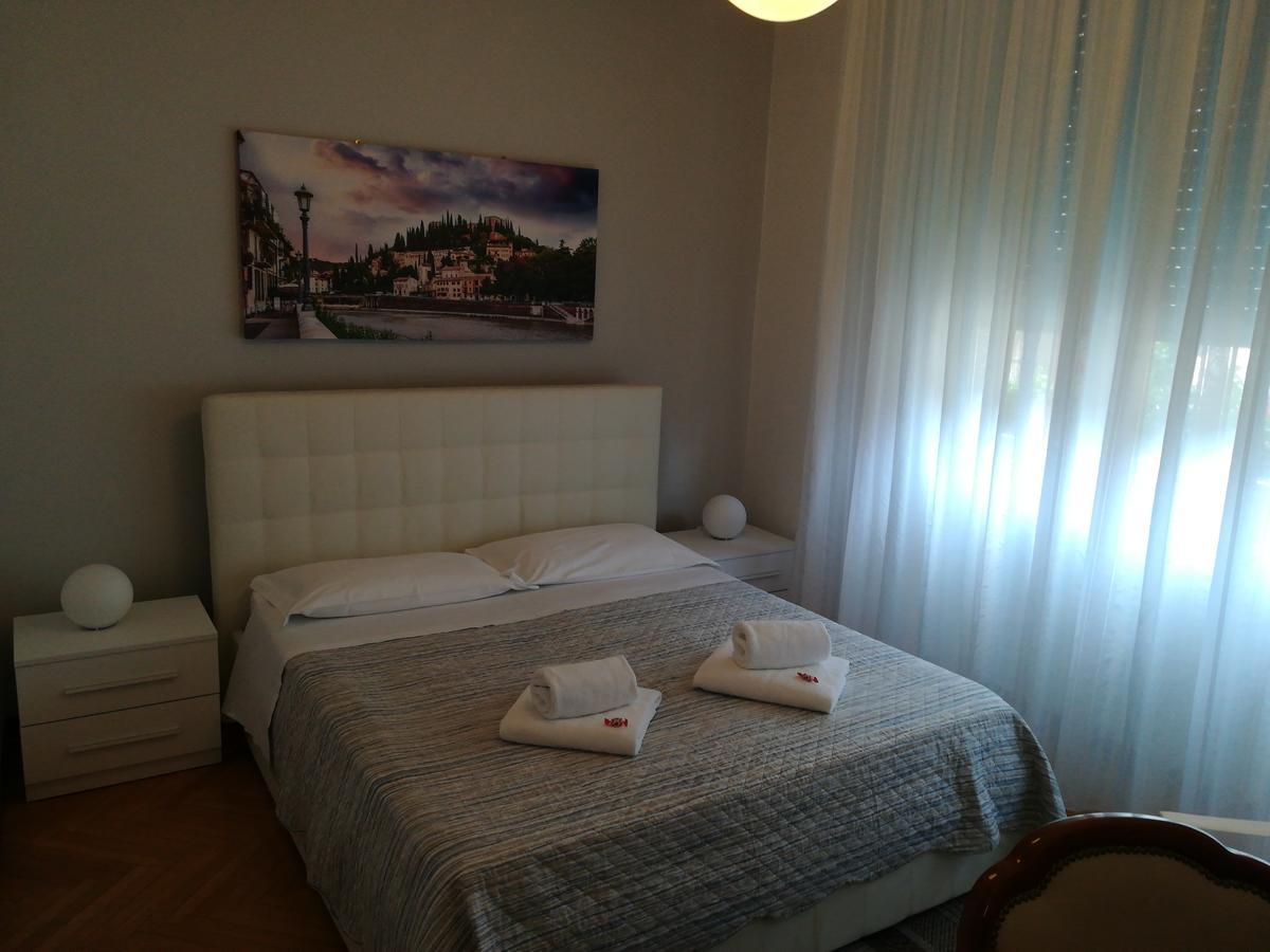 A Casa Di Luca Hotel Верона Екстериор снимка