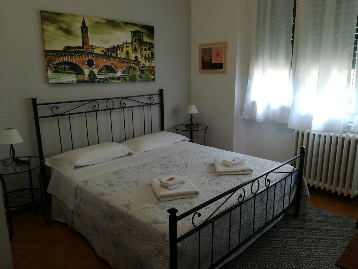 A Casa Di Luca Hotel Верона Екстериор снимка
